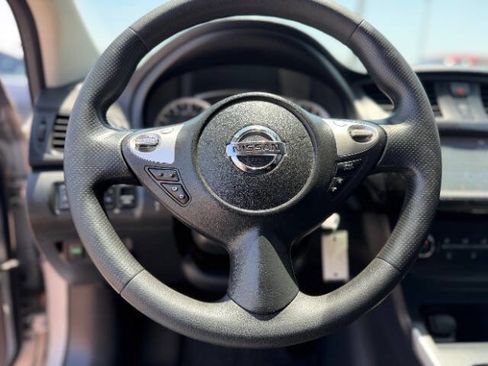 Used 2019 Nissan Sentra S FWD image 10