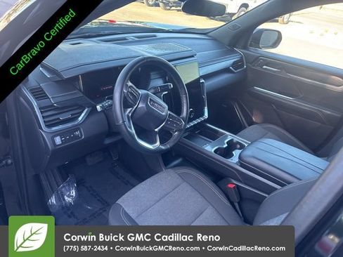 Certified 2025 GMC Acadia Elevation AWD/4WD image 12
