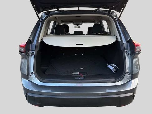 Certified 2025 Nissan Rogue S AWD/4WD image 9