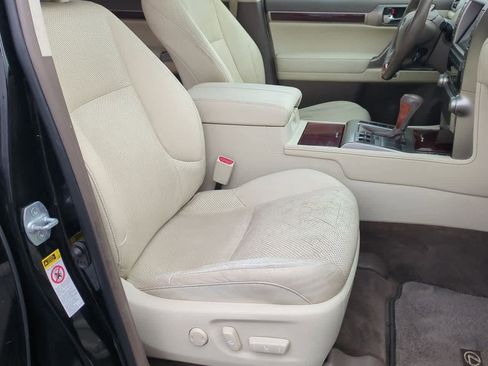 Used 2011 Lexus GX 460 w/ Comfort Plus Pkg image 22