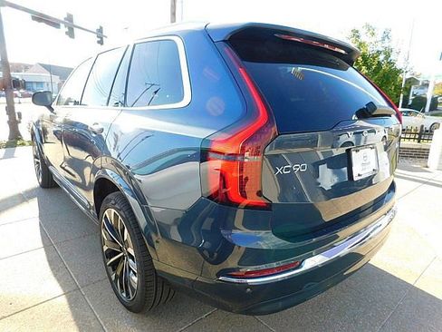 New 2026 Volvo XC90 B6 Plus w/ Protection Package image 9