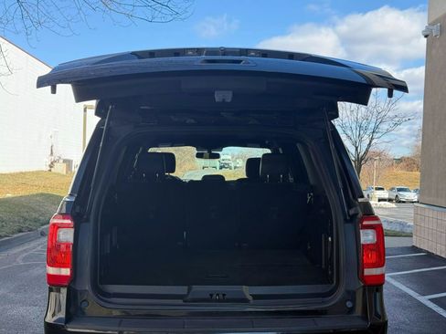 Used 2018 Ford Expedition XL w/ Fleet Convenience Package image 19