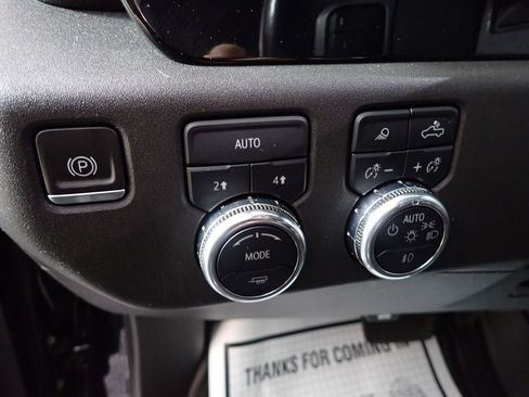Used 2022 GMC Sierra 1500 SLT AWD/4WD image 25