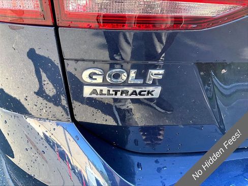 Used 2017 Volkswagen Golf Alltrack SE AWD/4WD image 8