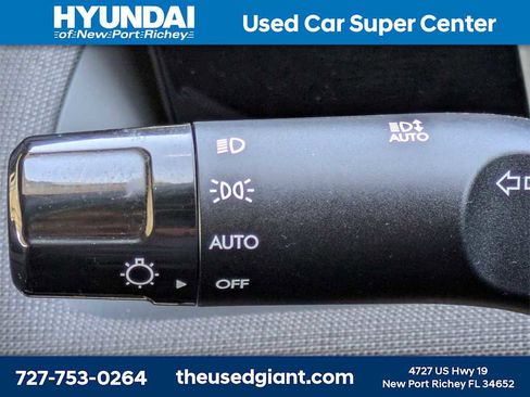 Used 2025 Hyundai Santa Cruz Limited image 37