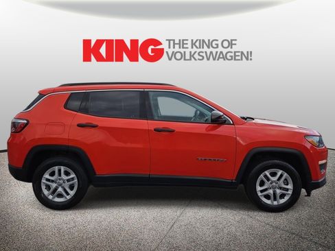 Used 2020 Jeep Compass Sport w/ Cold Weather Group FWD image 2
