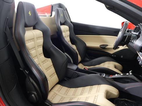 Used 2019 Ferrari 488 Spider RWD image 28