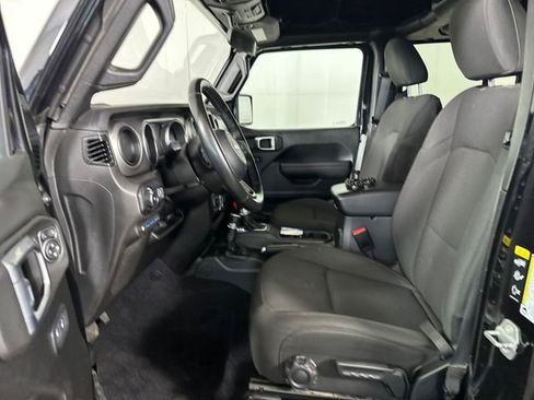 Used 2023 Jeep Wrangler Unlimited w/ Cold Weather Group AWD/4WD image 11