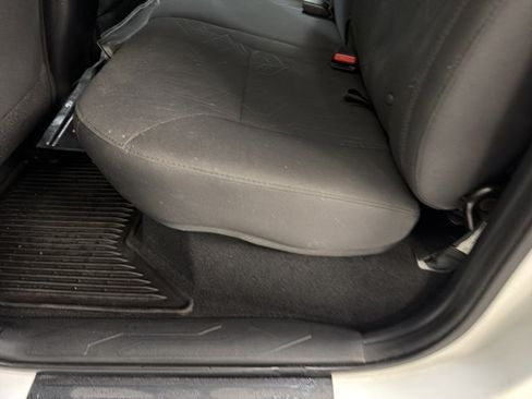 Used 2017 Toyota Tacoma TRD Sport w/ Tow Package (A/T) AWD/4WD image 22