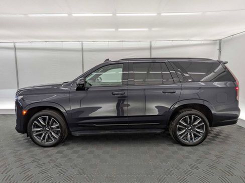 Used 2023 Cadillac Escalade Sport image 3