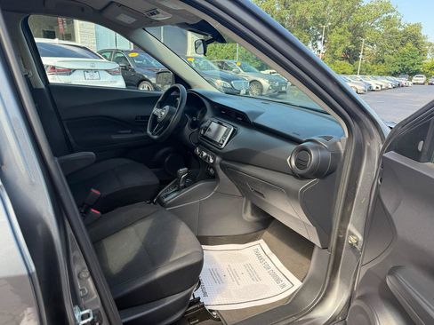Used 2023 Nissan Kicks S FWD image 18