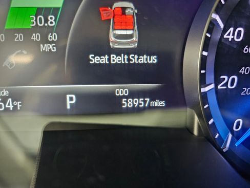 Used 2023 Toyota Highlander XLE image 23