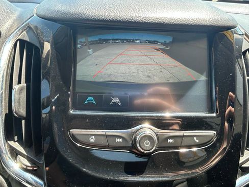 Used 2016 Chevrolet Cruze Premier FWD image 25