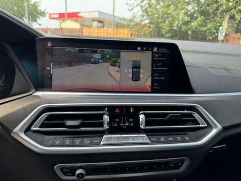Used 2022 BMW X5 xDrive40i AWD/4WD image 14