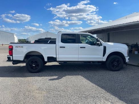Used 2024 Ford F250 XL w/ STX Appearance Package AWD/4WD image 3