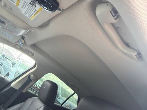 Used 2023 Buick Envision Essence w/ Sport Touring Package AWD/4WD image 9