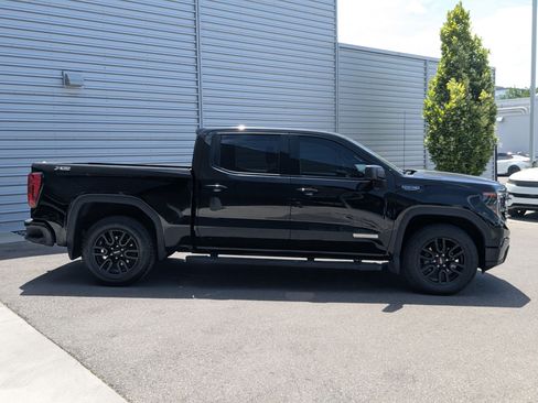 Used 2024 GMC Sierra 1500 Elevation w/ Preferred Package AWD/4WD image 4