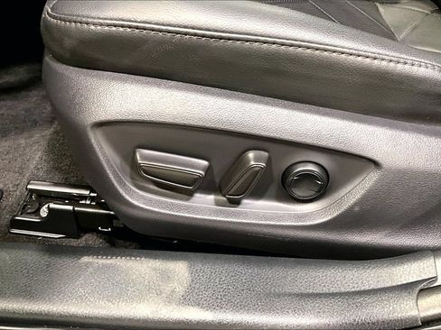 Used 2018 Toyota Camry XLE w/ Audio Package FWD image 19