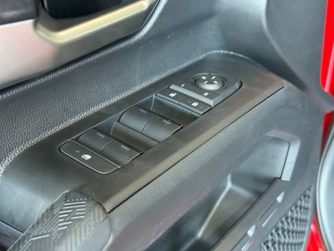 New 2025 Toyota Tacoma TRD Off-Road image 17