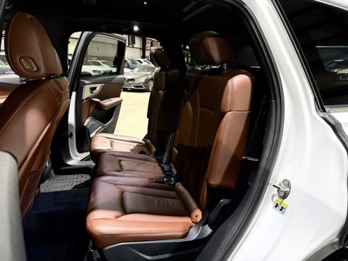 Used 2019 Audi Q7 2.0T Premium Plus AWD/4WD image 18