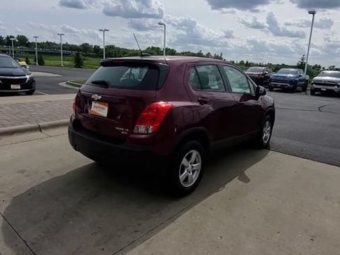 Used 2016 Chevrolet Trax LS AWD/4WD image 8