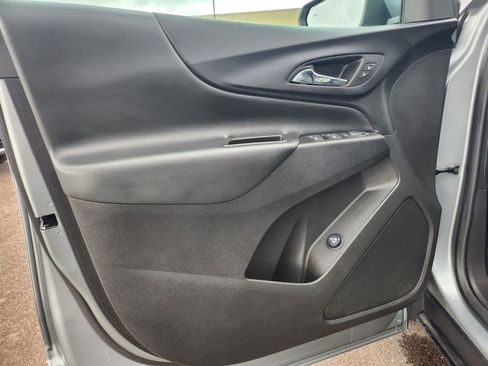 Used 2024 Chevrolet Equinox LT image 28