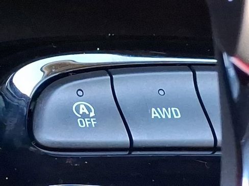 Certified 2024 Buick Encore GX Sport Touring image 25