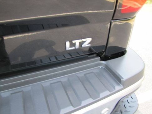 Used 2015 Chevrolet Silverado 2500 LTZ w/ Duramax Plus Package AWD/4WD image 33