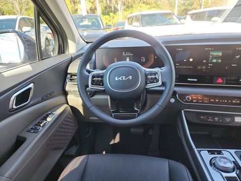 New 2026 Kia Carnival EX FWD image 9