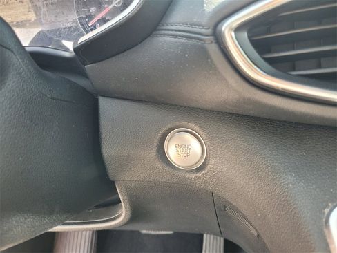 Used 2022 Hyundai Santa Fe SEL w/ Cargo Package image 28