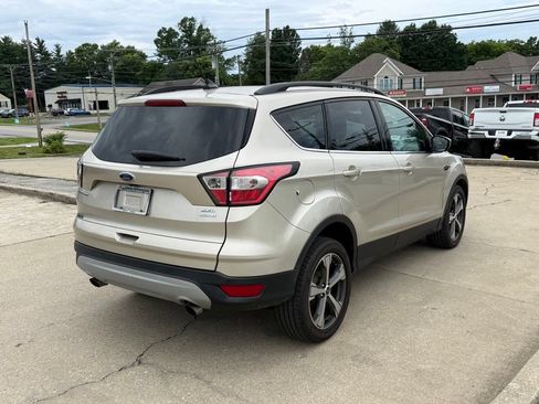 Used 2018 Ford Escape SEL FWD image 6
