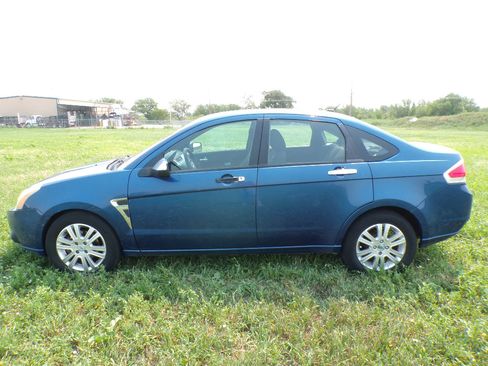 Used 2008 Ford Focus SE FWD image 8