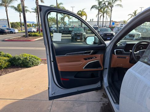 Used 2024 Kia Telluride SX Prestige X-Pro image 12