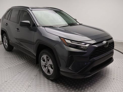 Certified 2025 Toyota RAV4 LE AWD/4WD image 6