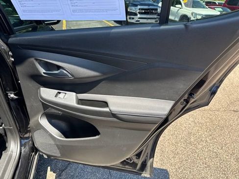 Used 2025 Buick Envista Sport Touring FWD image 21