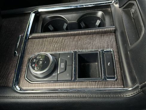 Used 2020 Ford Expedition Limited RWD image 18
