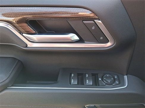 Certified 2025 Chevrolet Silverado 1500 LT image 21