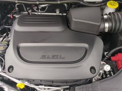 New 2026 Chrysler Pacifica Select image 15