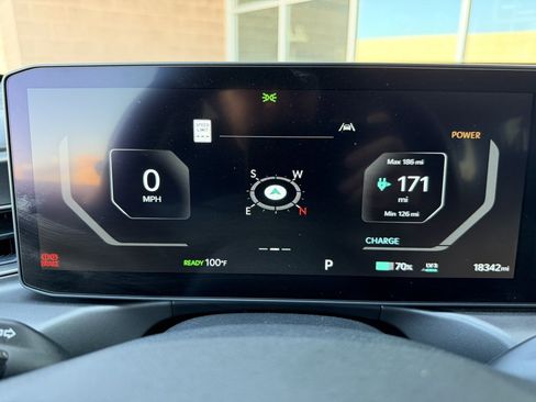 Used 2024 Kia EV9 Light RWD image 18