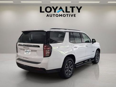 Used 2024 Chevrolet Tahoe Z71 w/ Luxury Package AWD/4WD image 5