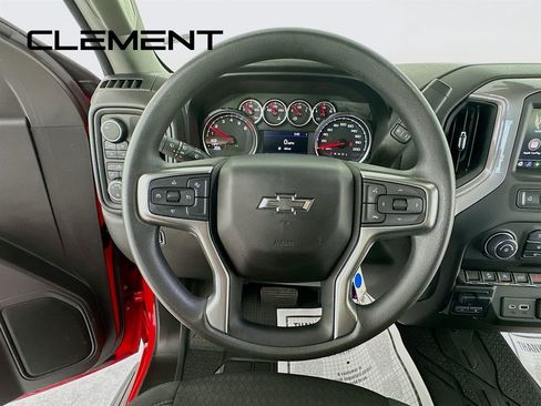 Used 2022 Chevrolet Silverado 1500 Custom Trail Boss w/ Safety Confidence Package AWD/4WD image 15