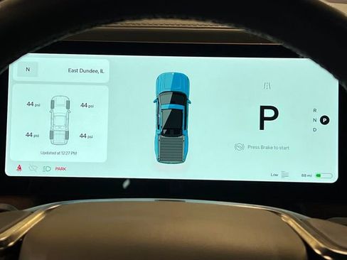 Used 2022 Rivian R1T Adventure image 23