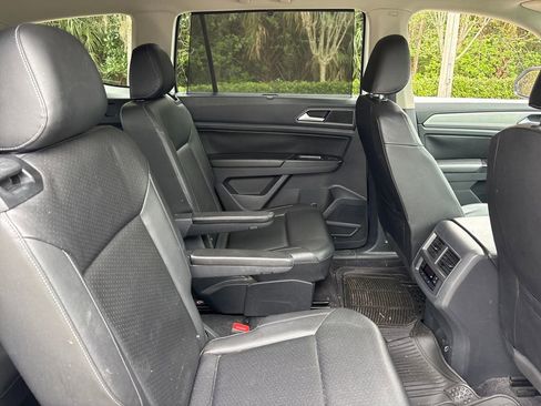 Used 2018 Volkswagen Atlas SE image 27