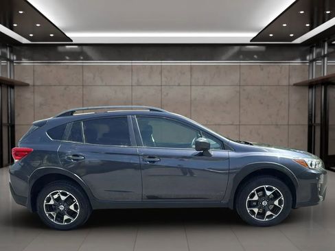 Used 2018 Subaru Crosstrek 2.0i image 4