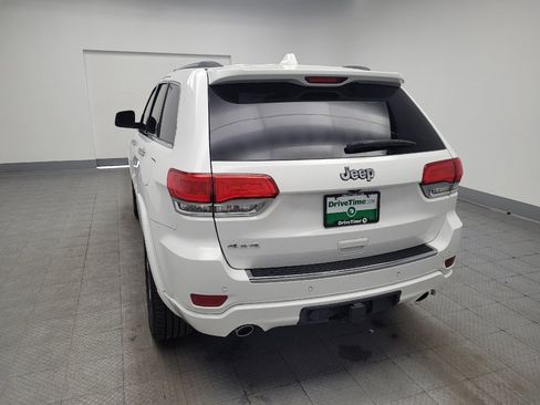 Used 2015 Jeep Grand Cherokee Overland AWD/4WD image 6