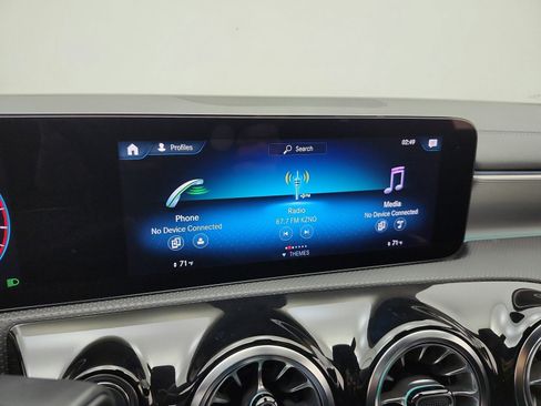 Used 2023 Mercedes-Benz CLA 250 image 9