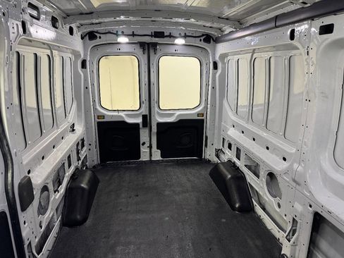 Used 2020 Ford Transit 250 Medium Roof image 41