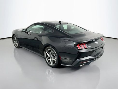 Used 2026 Ford Mustang Coupe RWD image 5