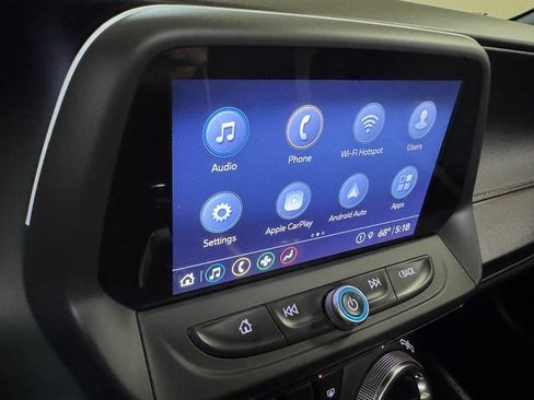 Used 2021 Chevrolet Camaro LT w/ Technology Package image 13