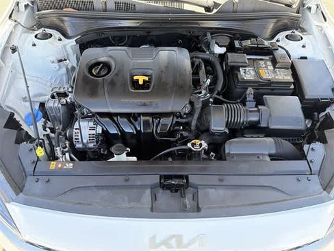 Used 2024 Kia Forte LXS w/ LXS Technology Package image 11